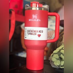 Stanley 40oz Valentine’s Day Red and Pink Tumbler
